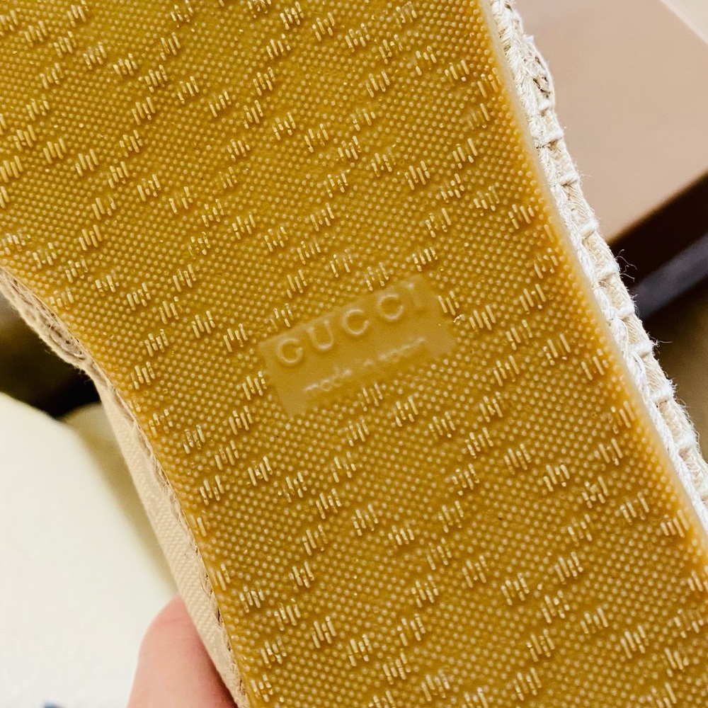EUC Gucci Cream GG Canvas & Leather Trim Espadrilles - Picture 14 of 16